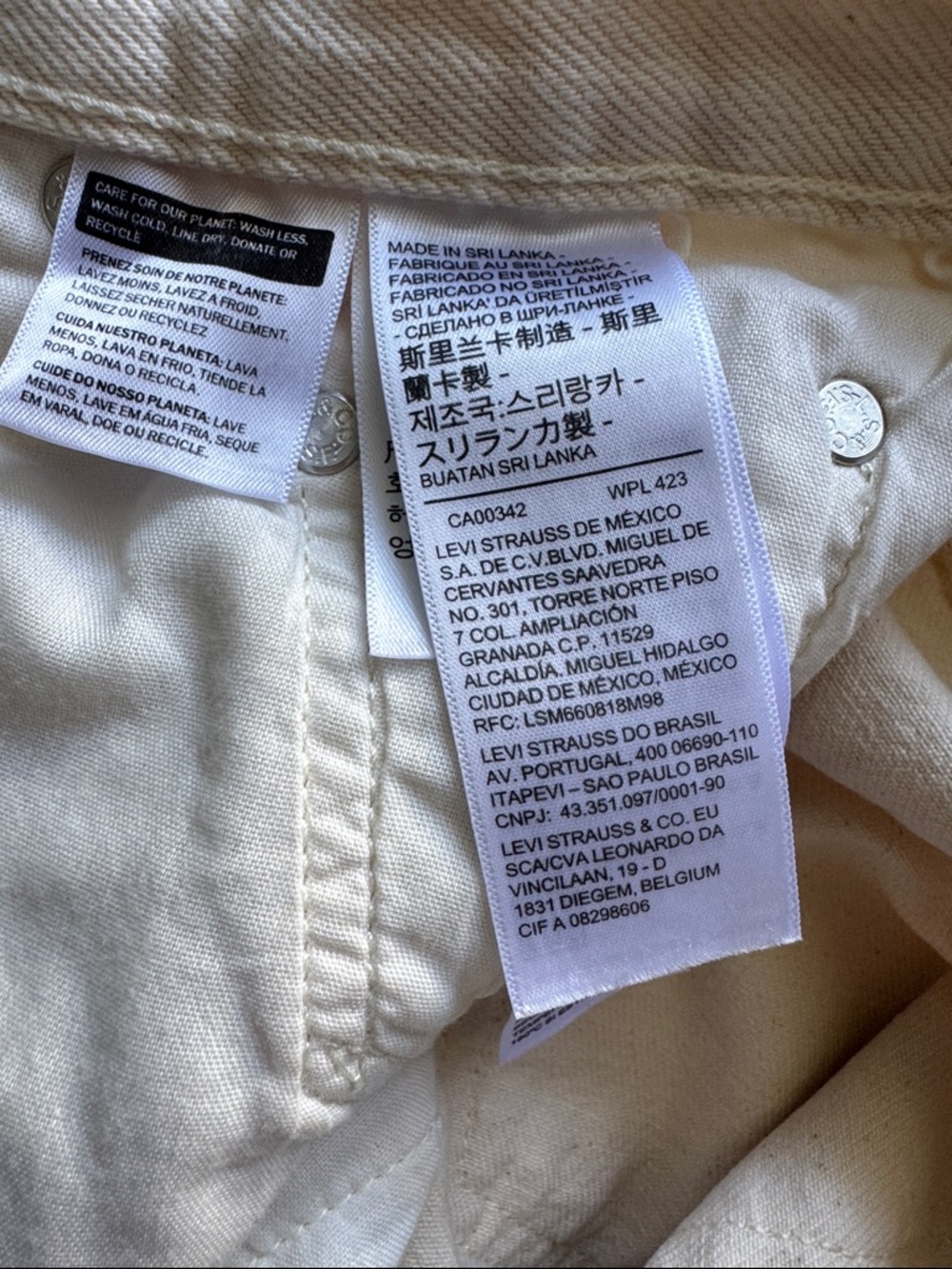 Levi's 501 Original Cropped Jeans Butterfly Print Size 25 - Picture 9 of 14